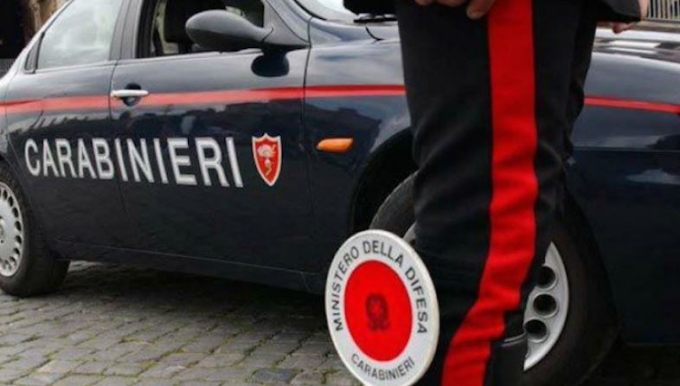  Potenza: percuote la moglie con calci e pugni davanti ai figli, arrestato dai Carabinieri