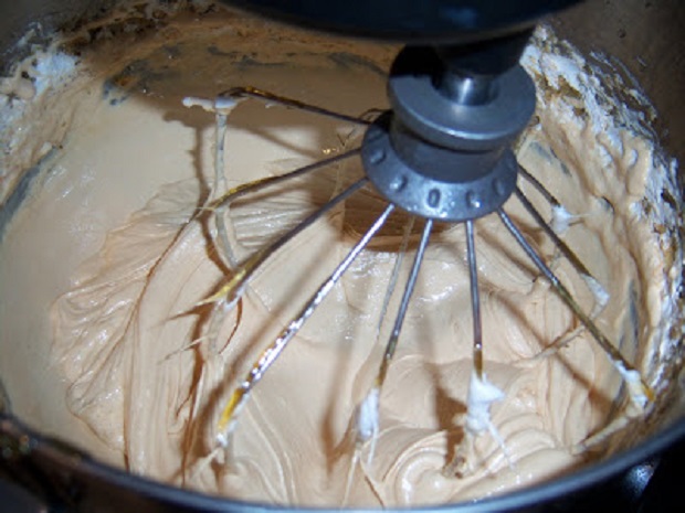 whipping nougat Italian candy