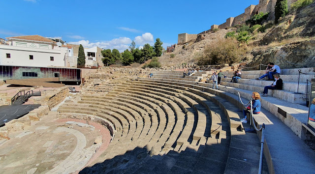 Photo 11/22 - Le theatre romain..Malag...