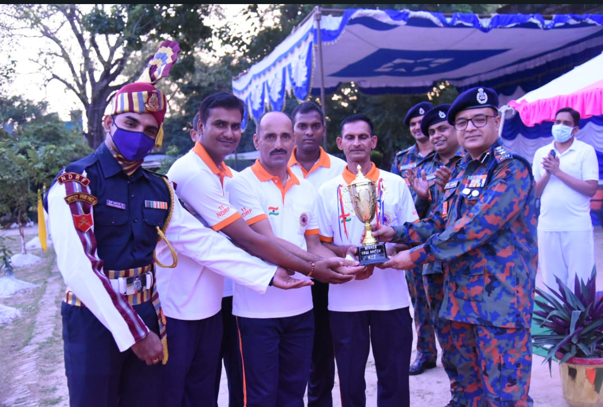 खीरी में देवदूत बनकर आए एनडीआरएफ के जवानो को केंद्रीय गृह राज्य मंत्री ने किया सम्मानित