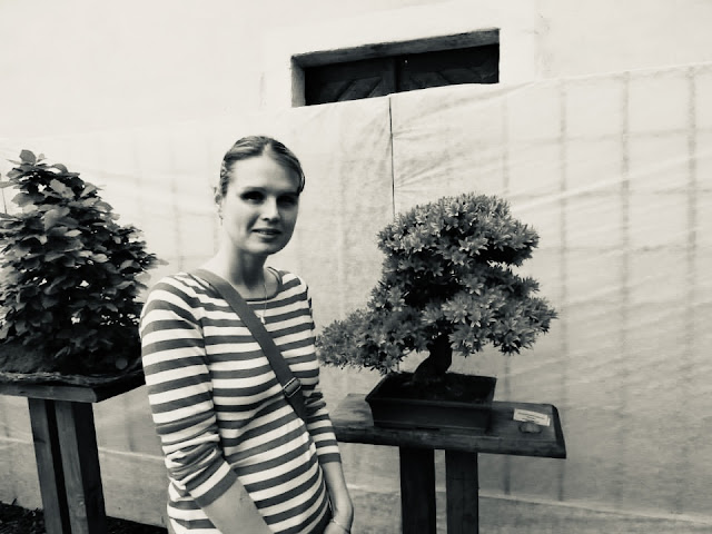 Linda na výstavě bonsaií