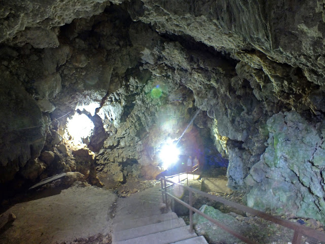 Пещера в Гедельме