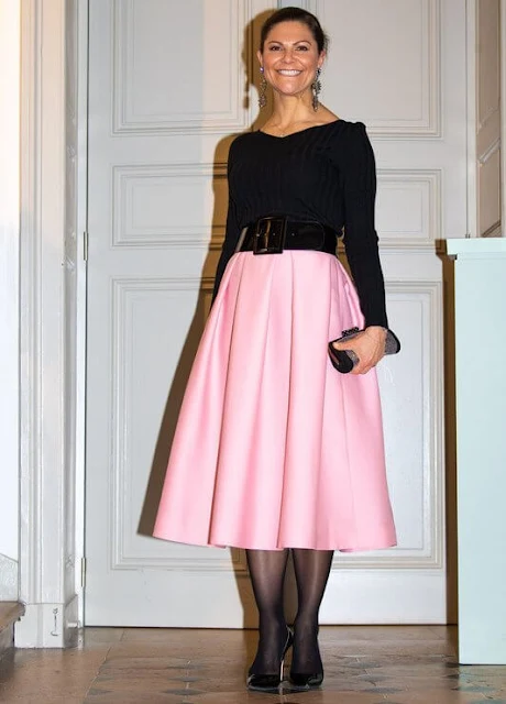 Crown Princess Victoria wore Toury ribbed wool cashmere top and silk twinflower skirt by Toteme, and Merino knit sweater by Other Stories