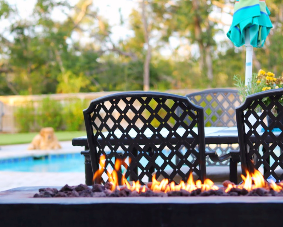 firepits-outdoor-eating-thanksgiving-tips