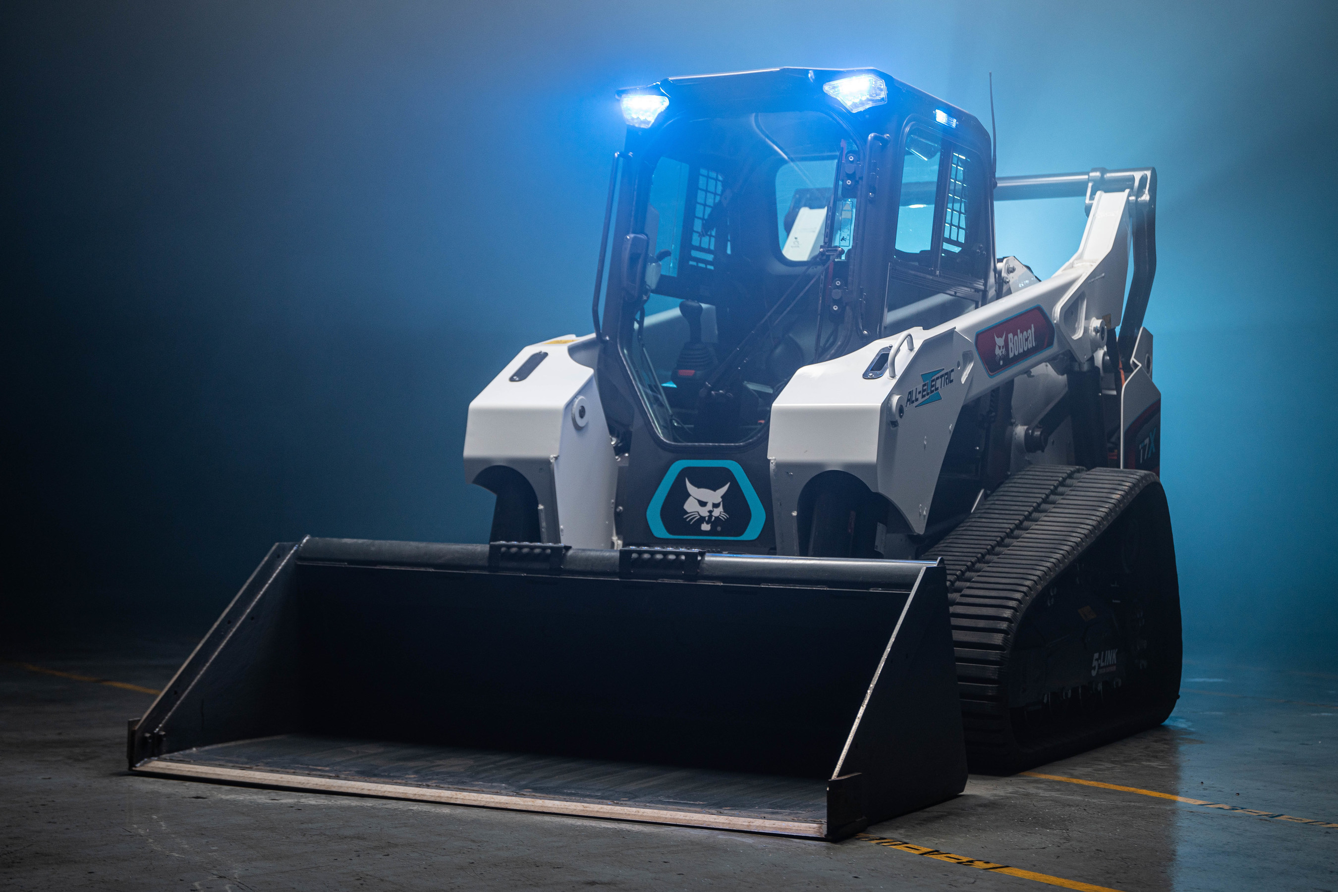 Doosan Bobcat Unveils World's First All-Electric Compact Machine to Power the Future of Work at CES 2022