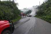 Mobil Damkar Dikerahkan,Padamkan Mobil Terbakar di Jalan KKA lintas Aceh Utara – Bener Meriah