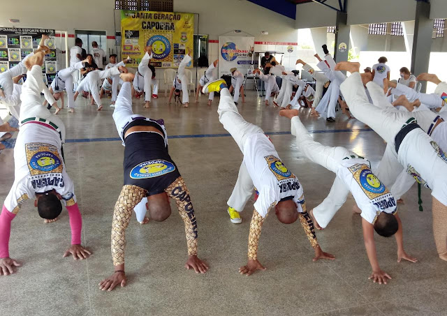 1º Copa de Capoeira Santa Geração foi realizada neste final de semana em LEM