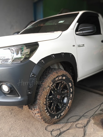 Over Fender Hilux Revo 2015 Single Cabin