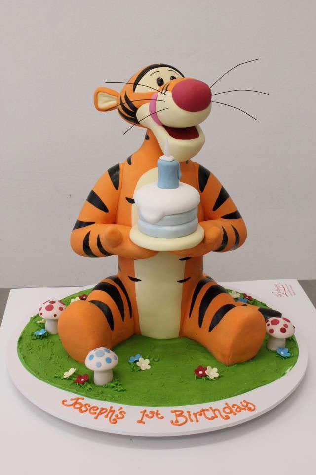 winnie the pooh cake