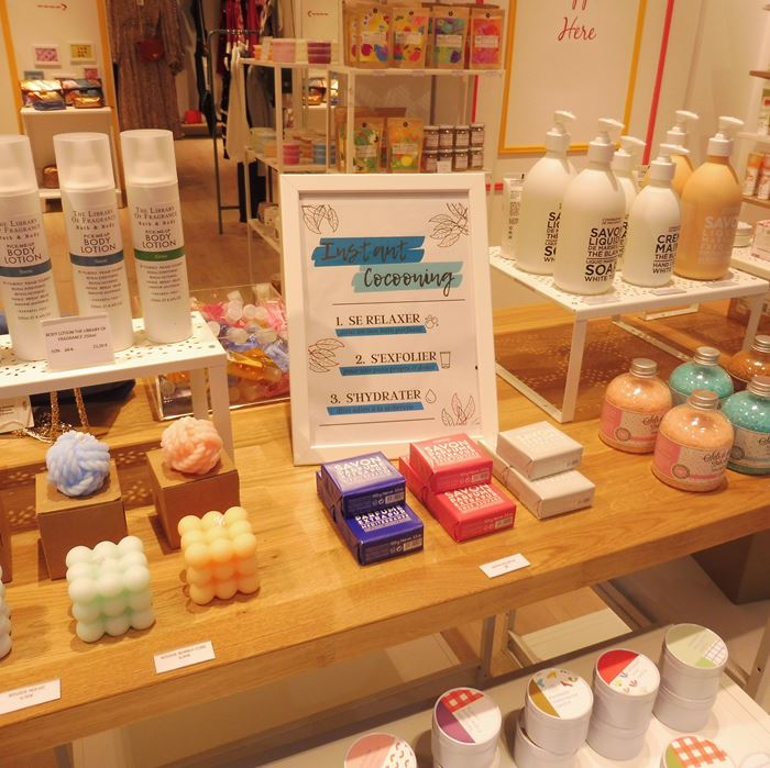 Happy store by the library of fragrance #Bordeaux - Par Lili LaRochelle à Bordeaux