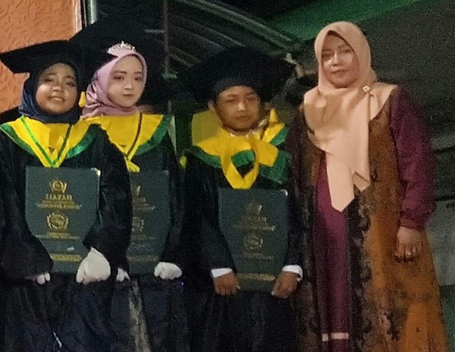 RA AL-KHOIRIYAH dan KB serta MI HIDAYATUL ABIDIN Sukses Gelar Haflah Akhirussanah