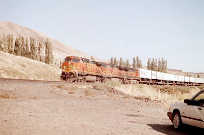 BNSF C44-9W #5298 in Wishram, Washington in Fall 2002