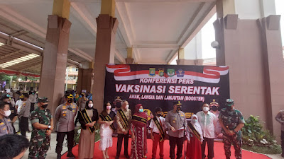Kapolda Metro Jaya hadiri Vaksin serentak di Kota Tangerang 