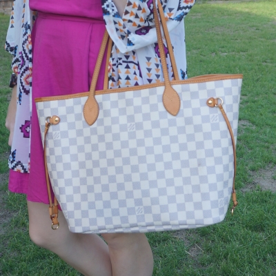 fuchsia dress and printed kimono with Louis Vuitton MM damier azur Neverfull | awayfromtheblue