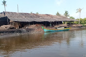 Dua Panglong Arang di Desa Kembung Luar Babat Hutan Lindung