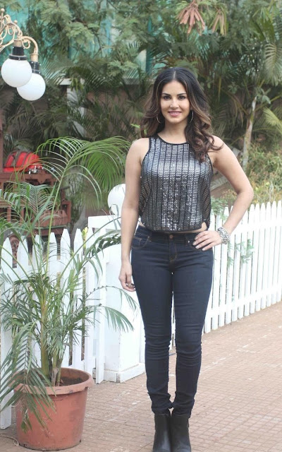 Bollywood Actress Sunny Leone Hot In Black Top Jeans 11