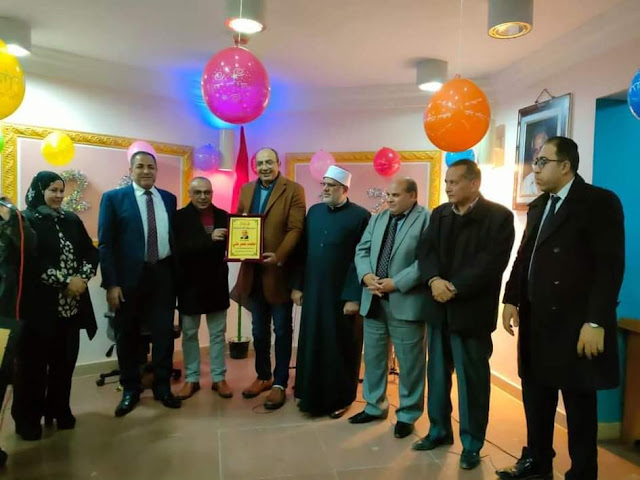 مكتبة الطفل والشباب التابعة لفرع ثقافة الفيوم تحتفل بتكريم"المهندس محمد عمر" أفضل شخصية مؤثرة في المحافظة