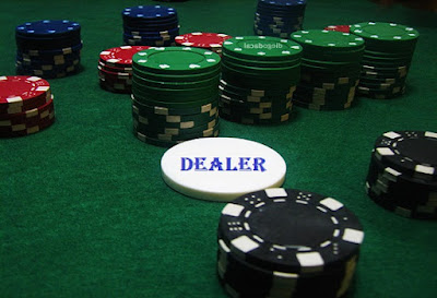 Dealer de poker