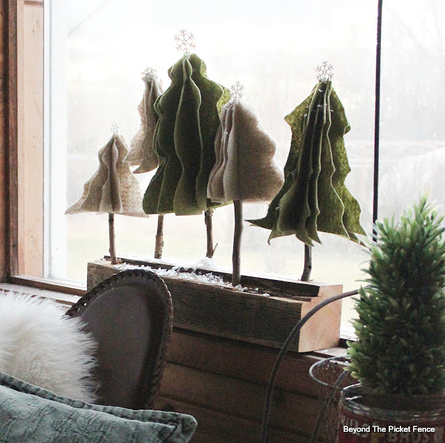 Easy Felt Christmas Tree Forest