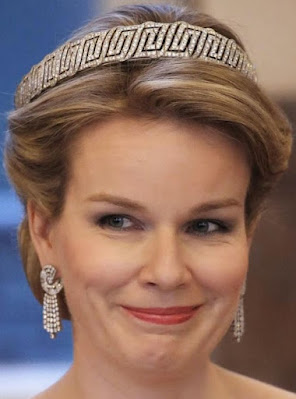 nine provinces tiara diamond belgium van bever queen astrid mathilde