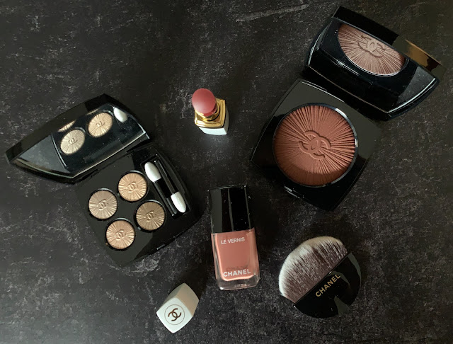 CHANEL Spring Summer 2023 Makeup Collection, Review & Swatches