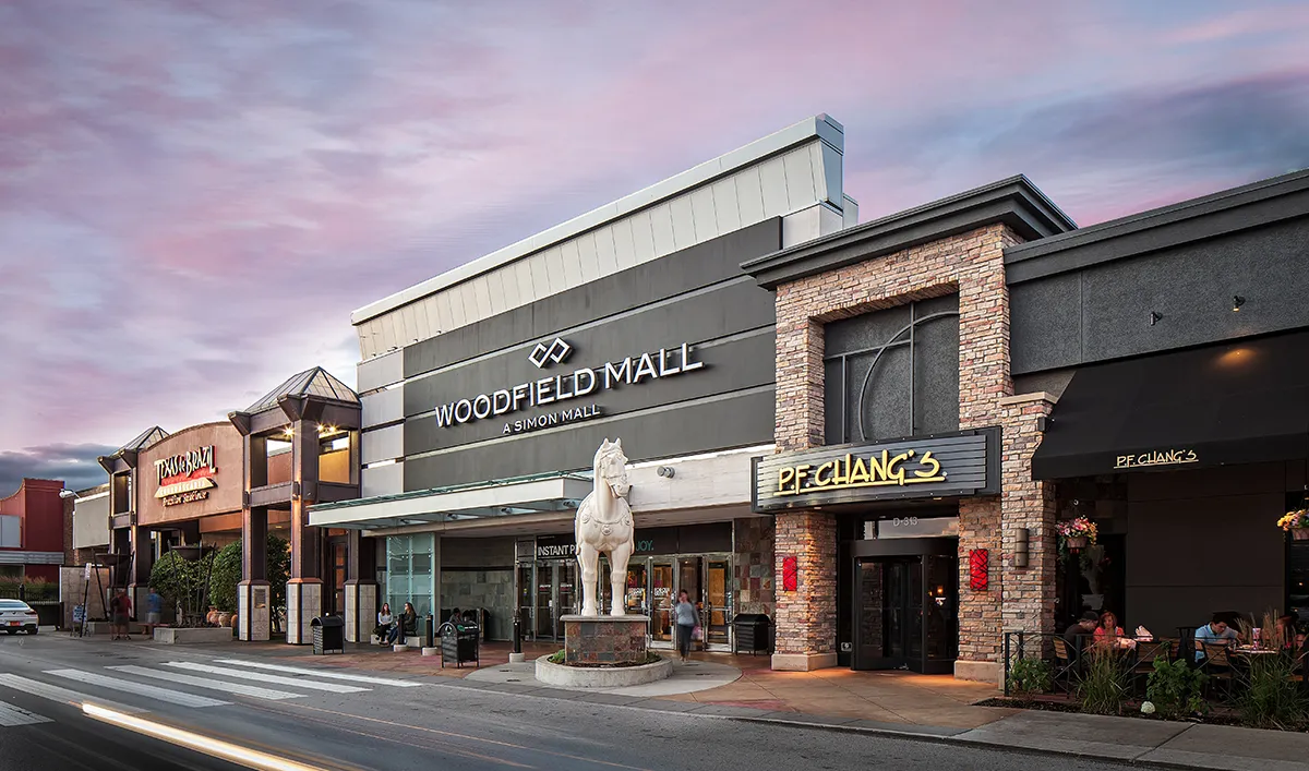 Fighting in Food Court Injures Security Officer at Woodfield Mall