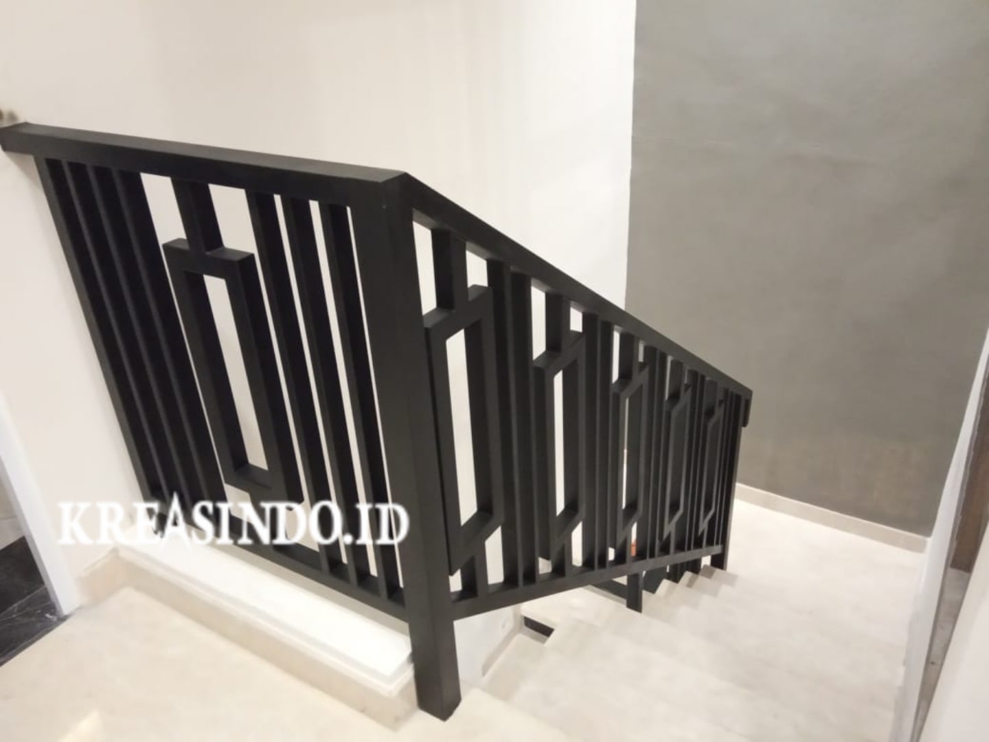 Railing Balkon Besi Tangga Minimalis Pesanan Bpk Hartono di Aeroland Residence Tangerang