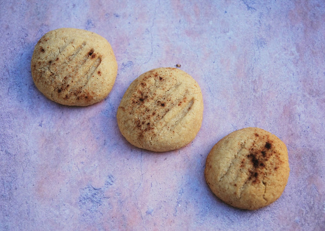 Biscuits sablés au sésame (halva cookies)