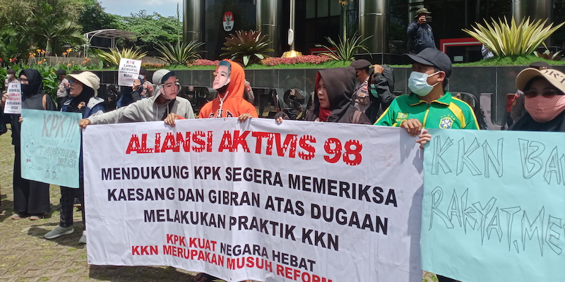 Desak KPK Tangkap Gibran dan Kaesang, Aliansi Aktivis ’98 Sampaikan 4 Tuntutan Ini