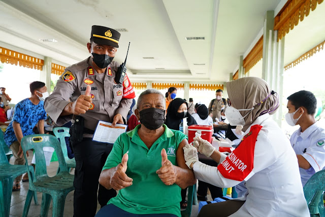 Polres Tebingtinggi bersama Polda Sumut Gelar Vaksinasi Massal Serentak