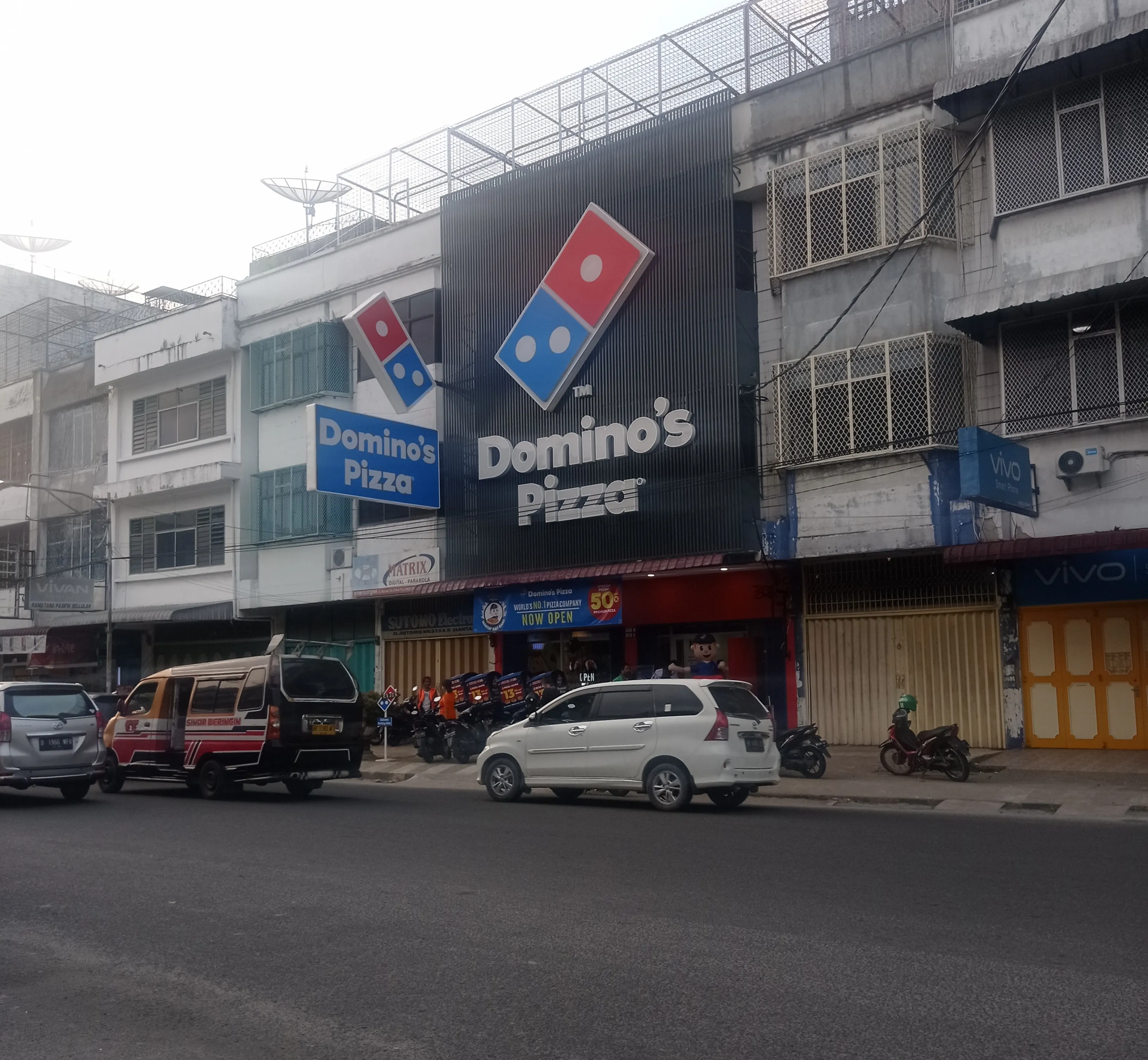 Domino's Pizza