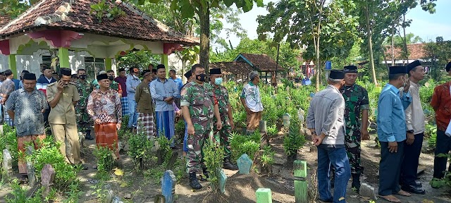 Purnawirawan Meninggal Dunia, Anggota Koramil 04/Dempet Ikut Takziyah