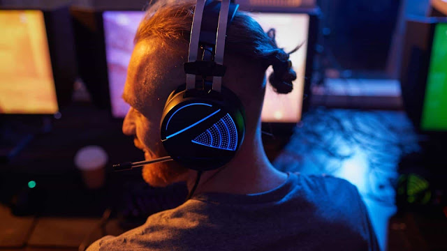 What Headset Do Pro Call Of Duty Players Use?