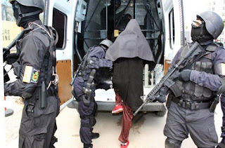 تقديم متهم بالاعتداء على سائحتين أجنبيتين أمام “قضاء الارهاب” في العاصمة الرباط