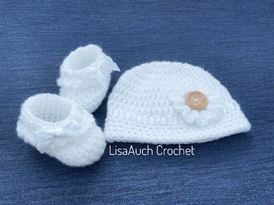 crochet baby set hat and booties 0-3 months free crochet pattern