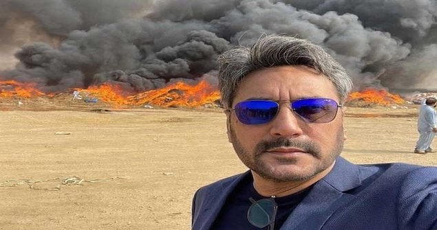 Adnan Siddiqui's selfie became the first viral meme of 2022