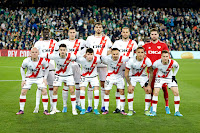 RAYO VALLECANO DE MADRID. Temporada 2021-22. Pathé Ciss, Sergi Guardiola, Alejandro Catena, Mario Suárez, Luca Zidane. Isi Palazón, Óscar Valentín, Fran García, Álvaro García, Óscar Trejo, Ivan Balliu. REAL BETIS BALOMPIÉ 1 RAYO VALLECANO DE MADRID 1 Global eliminatoria: REAL BETIS 3 RAYO VALLECANO 2 Jueves 03/03/2022, 21:00 horas. Copa del Rey, semifinales, partido de vuelta. Sevilla, estadio Benito Villamarín: 50.916 espectadores. GOLES: 0-1: 80’, Bebé. 1-1: 90*2’, Borja Iglesias. ENTRENADORES: Real Betis: Manuel Pellegrini. Rayo Vallecano: Andoni Iraola. ÁRBITRO: Juan Martínez Munuera, Comité Valenciano.