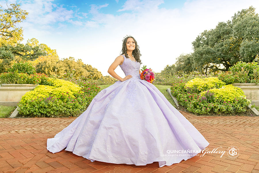 Houston Quinceaneras: Where to Take the Best Professional Quinceañeras ...