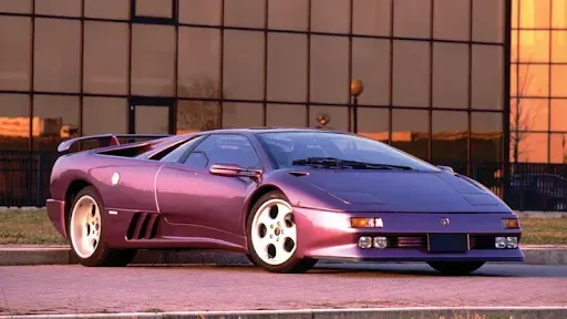 Lamborghini Diablo супербыстрая модель