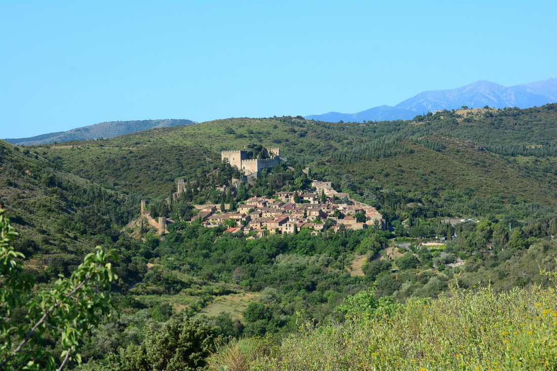 vue d'ensemble du village de Castelnou