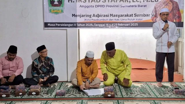 Gelar Reses di Mushalla Almunawwah Sungai Beringin, Anggota DPRD Sumbar Irsyad Safar Serap Aspirasi Warga