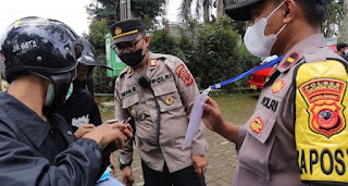 *Kabid Humas Polda Jabar : Gelar Gerai Vaksin Presisi , Polisi Lakukan Cek Pengunjung Wisata, Wajib Vaksinasi*