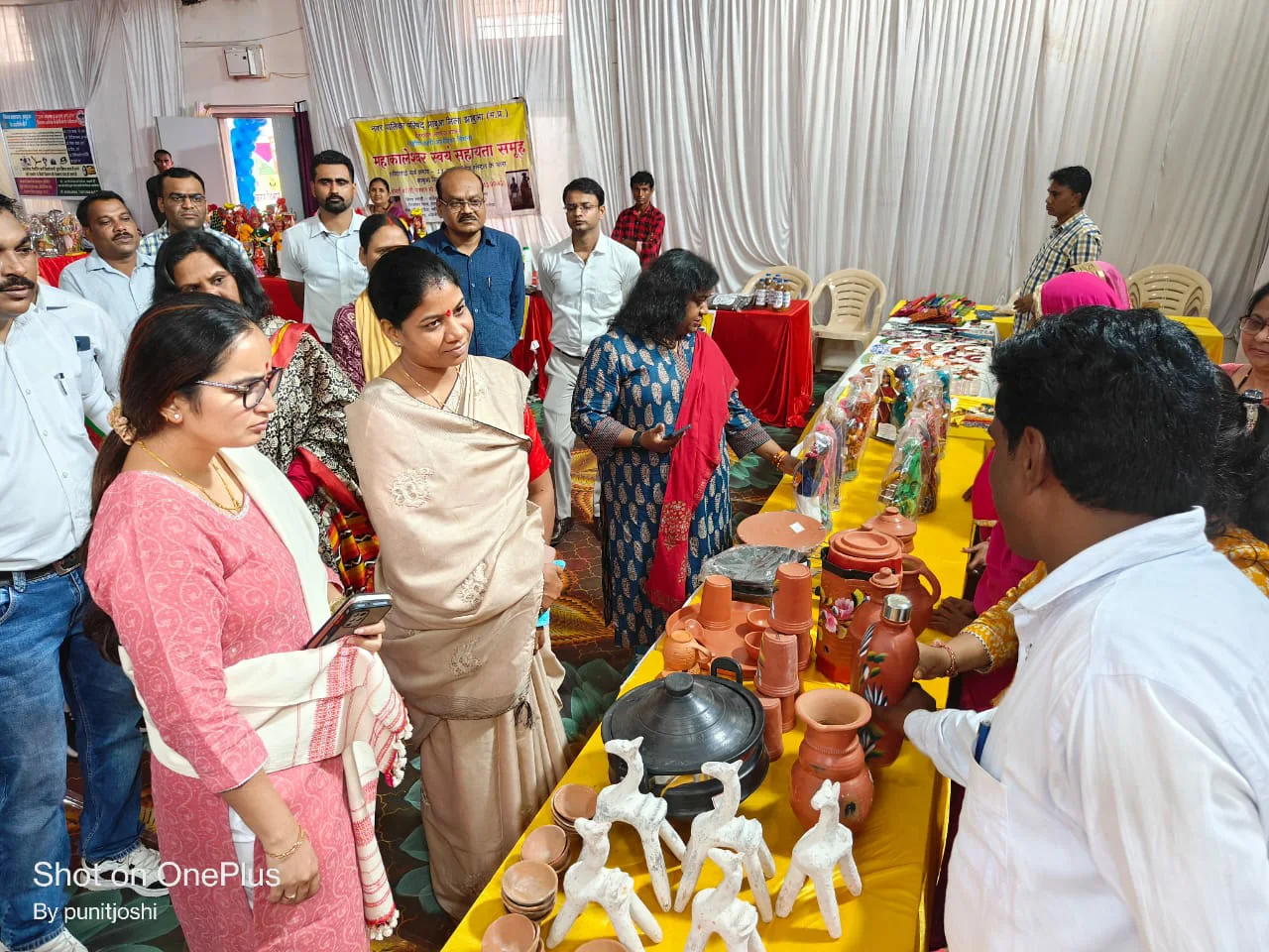 Jhabua-Collector-Tanvi-Hooda-inaugurated-the-three-day-livelihood-fair