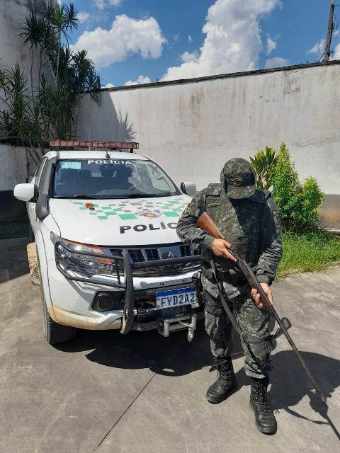 Policia Ambiental apreende arma de fogo em Sete Barras