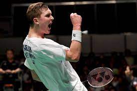 Axelsen is ready to serve Jonathan with the best conditions in the semifinals   Men's singles badminton player Viktor Axelsen has bagged the best preparation and ability in the semifinals of the Indonesia Open to face the host's representative, Jonatan Christie, Saturday.  "I'm in the best condition right now. After adapting, I can slowly restore my fitness condition," said Axelsen when met in Nusa Dua, Bali, Saturday. Axelsen admitted that he was in high confidence and was looking forward to today's duel and was grateful to be able to advance to each round without any major problems. "The semi-final will meet Jojo. He is a great player and it will be an interesting match to watch," said Axelsen.  This he conveyed in connection with his stamina which had been drained after undergoing the quarter-final match by defeating Sai Praneeth B. from India.  In the match which took place on Friday, the Tokyo 2020 Olympic gold medalist performed well and bagged a straight two-game victory with a score of 21-12, 21-8 over Praneeth.  After the match, Axelsen felt that his condition was gradually improving, thus making him determined to serve the 2018 Asian Games gold medalists at home.  "I am proud to be here and to go far in this event. I just want to focus on facing every match," said Axelsen.  Jonathan stepped into the semifinals after being declared a walkout winner(WO) against Anders Antonsen (Denmark) who resigned after suffering a problem in his chest muscle before the quarterfinal match.  The last meeting between the two players took place in the quarter-finals of the Thailand Open 2021 in May. Axelsen won the match in two straight games with a score of 21-14, 21-5.?