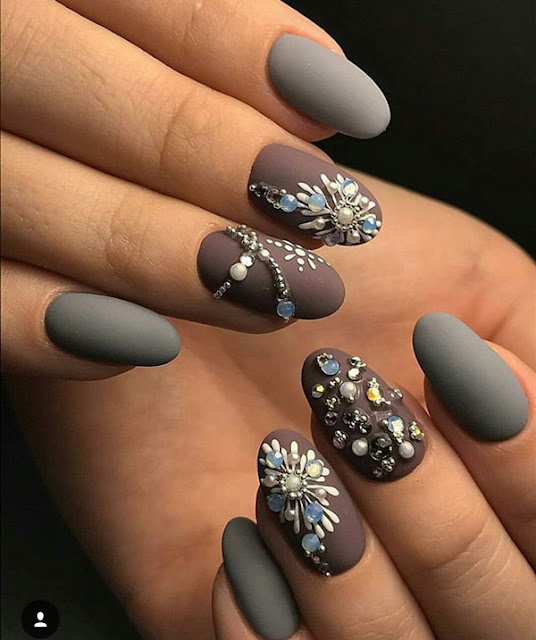 Latest And Beautiful Nail Art Designs 2022 For New Year