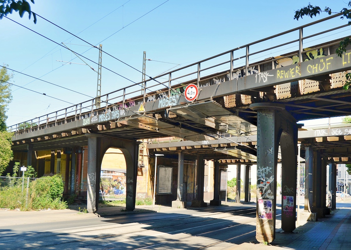 Schulenburger Landstraße: Neubau der Eisenbahnbrücke