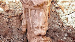 Phần bức tượng tuyệt vời nhất được phục hồi trong quá trình đào khảo cổ là gì?