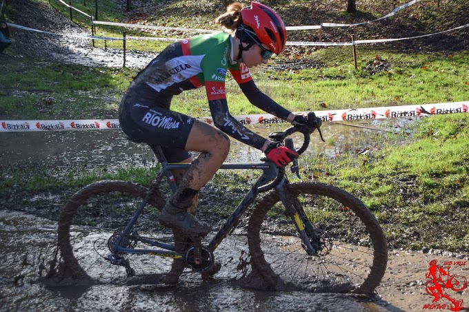 Las fotos del Ciclocross de Igorre 2021 - Junior y Féminas Junior - Fotos Luis Valle