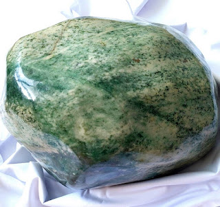 Bahan Batu Biseki Giok jadeite Jade Type A Natural Berat 22kg Full Daging